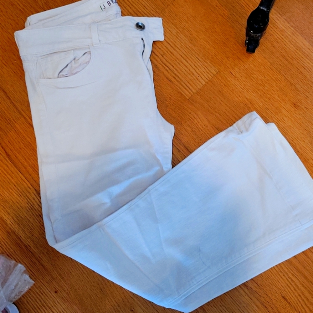 J BRAND COTTON ELASTIC CROP JEANS